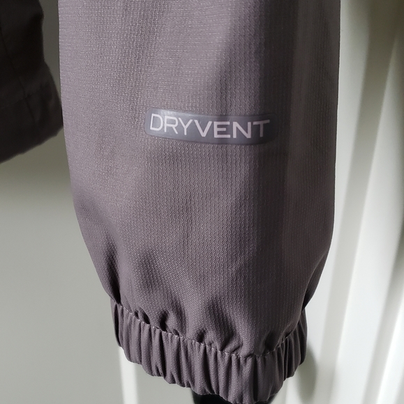 Th North Face DRYVENT lightweight rain Jacket with hood - Picture 5 of 8